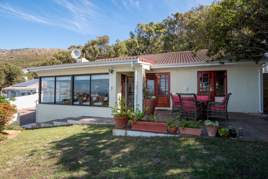 To Let 3 Bedroom Property for Rent in Simons Town Western Cape